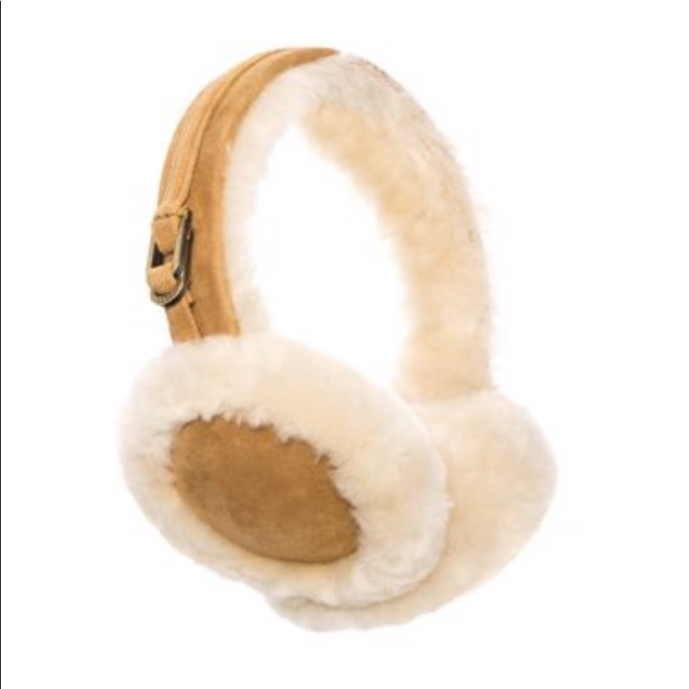 NWOT Ugh Shearling Earmuffs